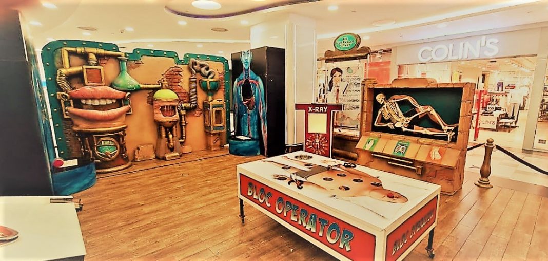 Călătorie în timp. Imagini din copilăria scriitorilor români. Călătorie în timp. Imagini din copilăria scriitorilor români.