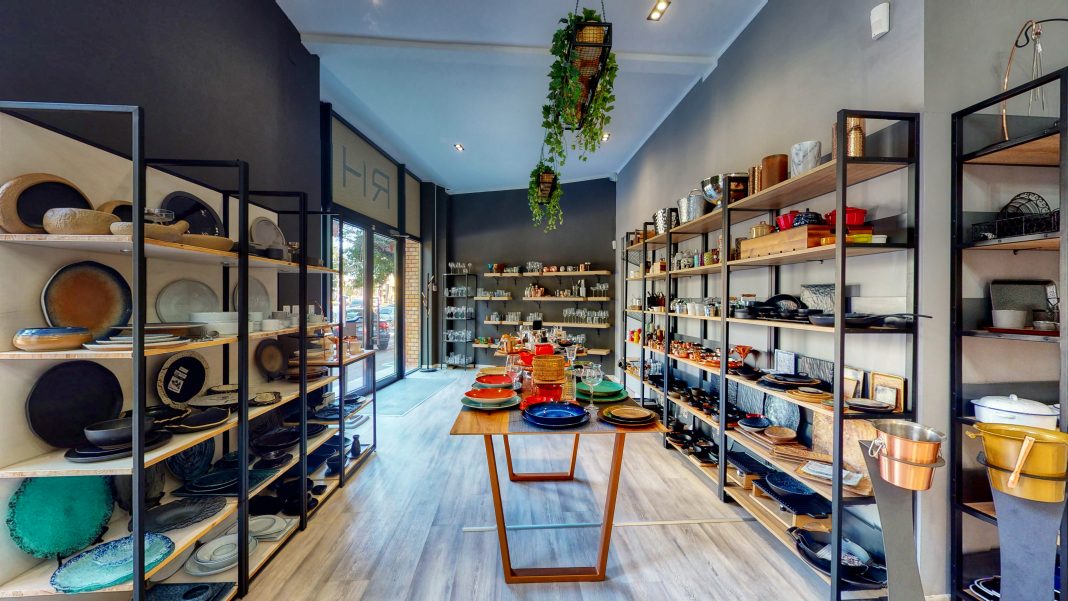 În plin an pandemic, o antreprenoare deschide un showroom de veselă dedicat locaţiilor din HoReCa şi real estate În plin an pandemic, o antreprenoare deschide un showroom de veselă dedicat locaţiilor din HoReCa şi real estate