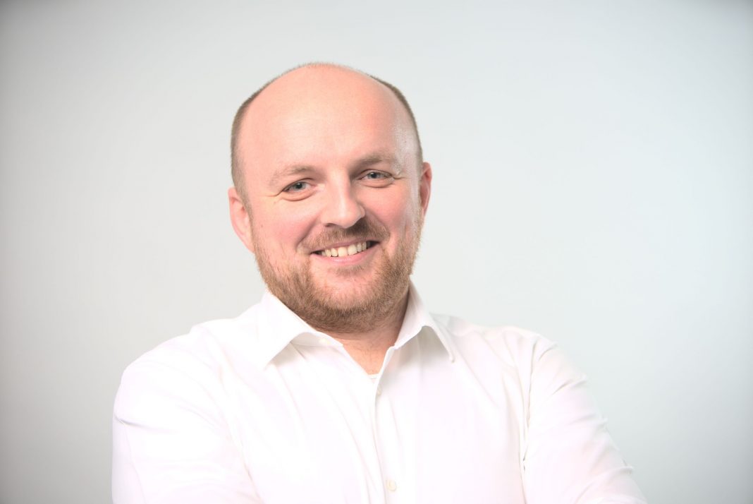 Sprijin pentru refugiații din Ucraina: BestJobs introduce eticheta „Ukrainian friendly job 🇺🇦” prin care angajatorii pot evidenția joburile potrivite cetățenilor ucraineni Sprijin pentru refugiații din Ucraina: BestJobs introduce eticheta „Ukrainian friendly job 🇺🇦” prin care angajatorii pot evidenția joburile potrivite cetățenilor ucraineni