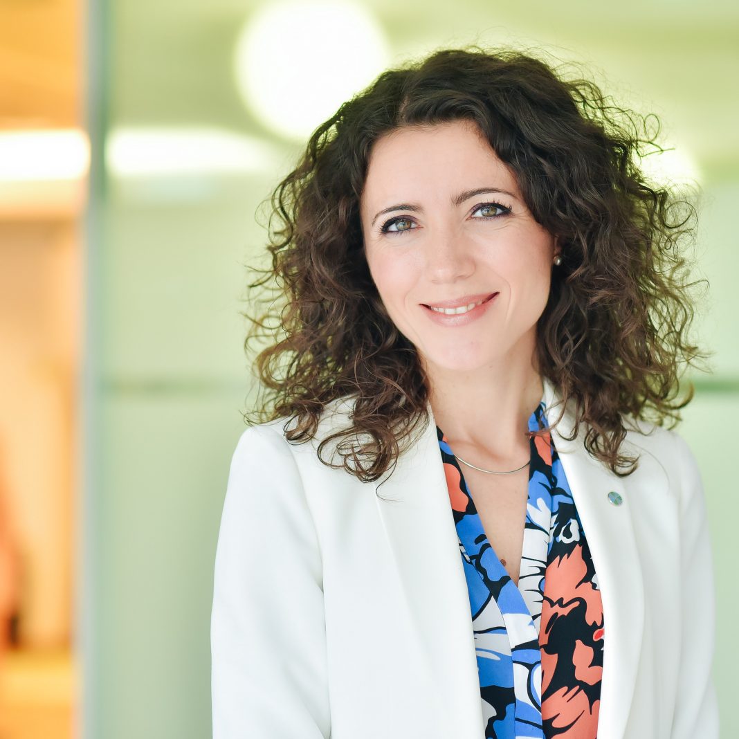 Raport Deloitte-PWNR: 62% dintre companiile listate la BVB au femei in consiliile de administratie, iar 65% dintre ele, in comitetele executive Raport Deloitte-PWNR: 62% dintre companiile listate la BVB au femei in consiliile de administratie, iar 65% dintre ele, in comitetele executive