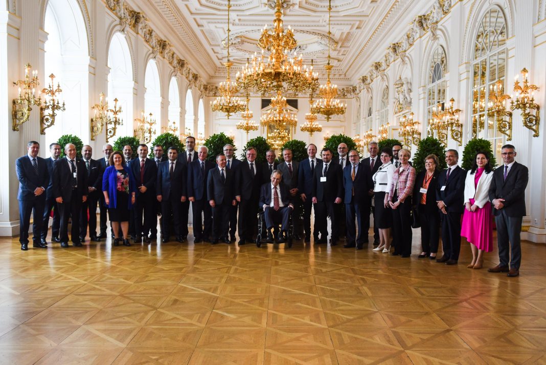 Conducerea Curții de Conturi a României a participat la Reuniunea Post-Congres EUROSAI Conducerea Curții de Conturi a României a participat la Reuniunea Post-Congres EUROSAI