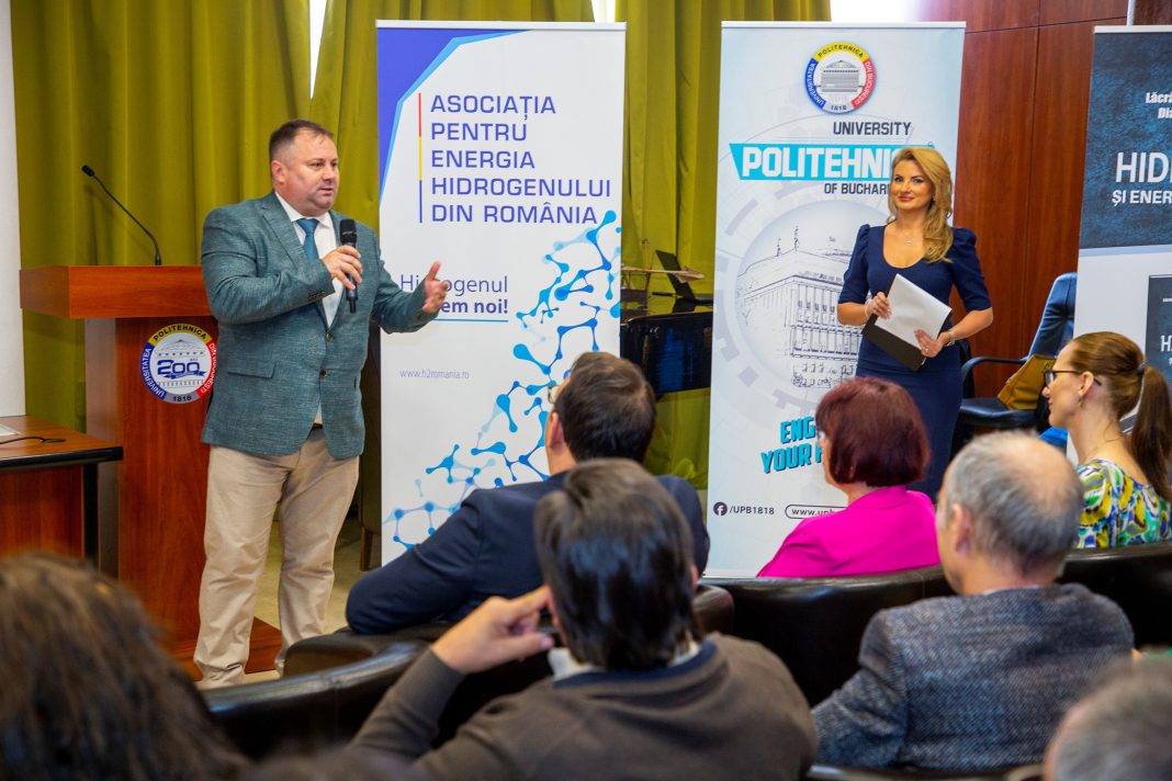 Asociația pentru Energia Hidrogenului din România a lansat lucrarea ”Hidrogenul și energia sustenabilă” Asociația pentru Energia Hidrogenului din România a lansat lucrarea ”Hidrogenul și energia sustenabilă”