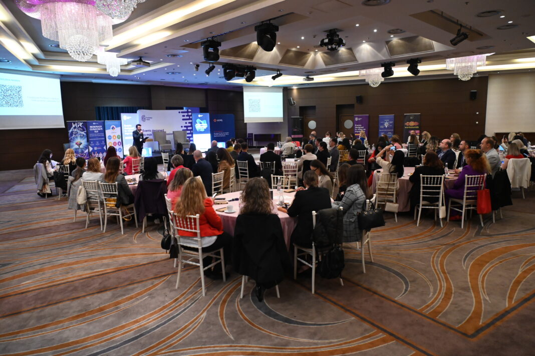 Numărul candidaților care aplică la un job a scăzut cu 25% în 2025. Concluziile conferinței „Magnetico. How to attract and retain talents improving employer branding and creating meaningful HR practices” de la Pitești Numărul candidaților care aplică la un job a scăzut cu 25% în 2025. Concluziile conferinței „Magnetico. How to attract and retain talents improving employer branding and creating meaningful HR practices” de la Pitești