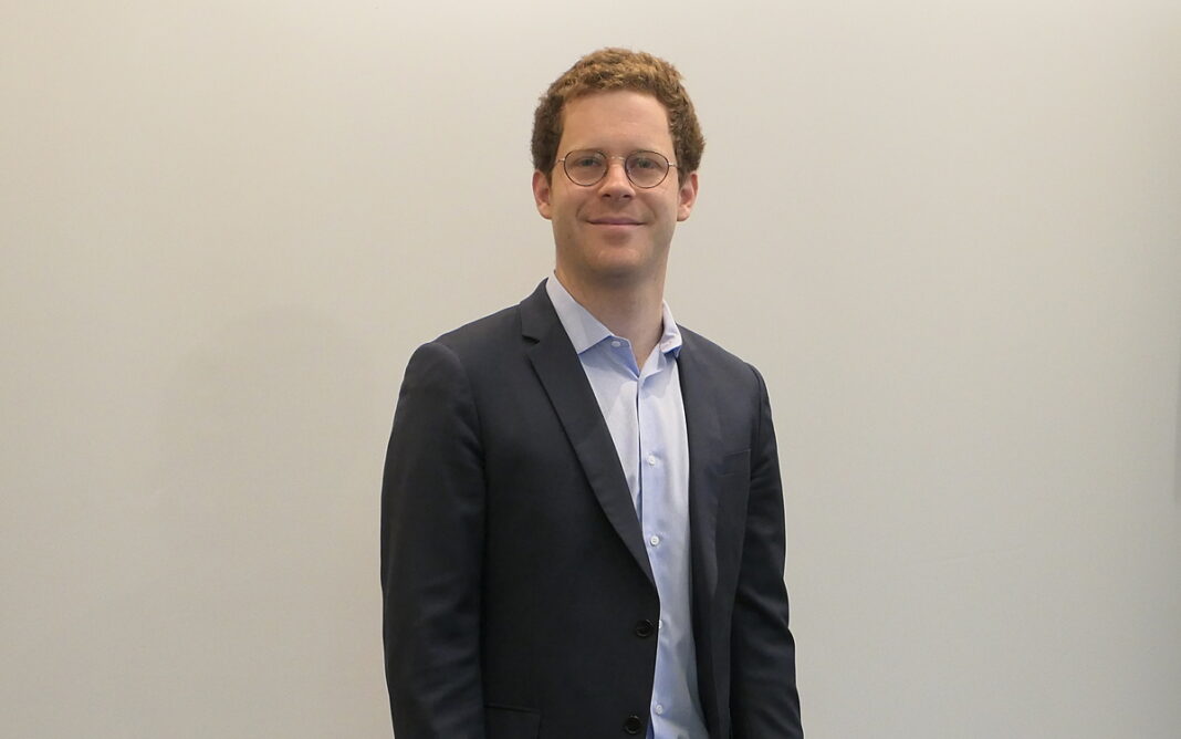 Europa, prinsă între două fronturi comerciale Europa, prinsă între două fronturi comerciale