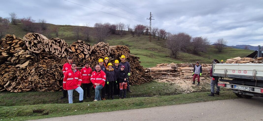 Proiectul „Case cu Căldură” a ajuns la cea de-a treia ediție. Asociația Energia Inteligentă a distribuit lemne de foc în județul Argeș Proiectul „Case cu Căldură” a ajuns la cea de-a treia ediție. Asociația Energia Inteligentă a distribuit lemne de foc în județul Argeș