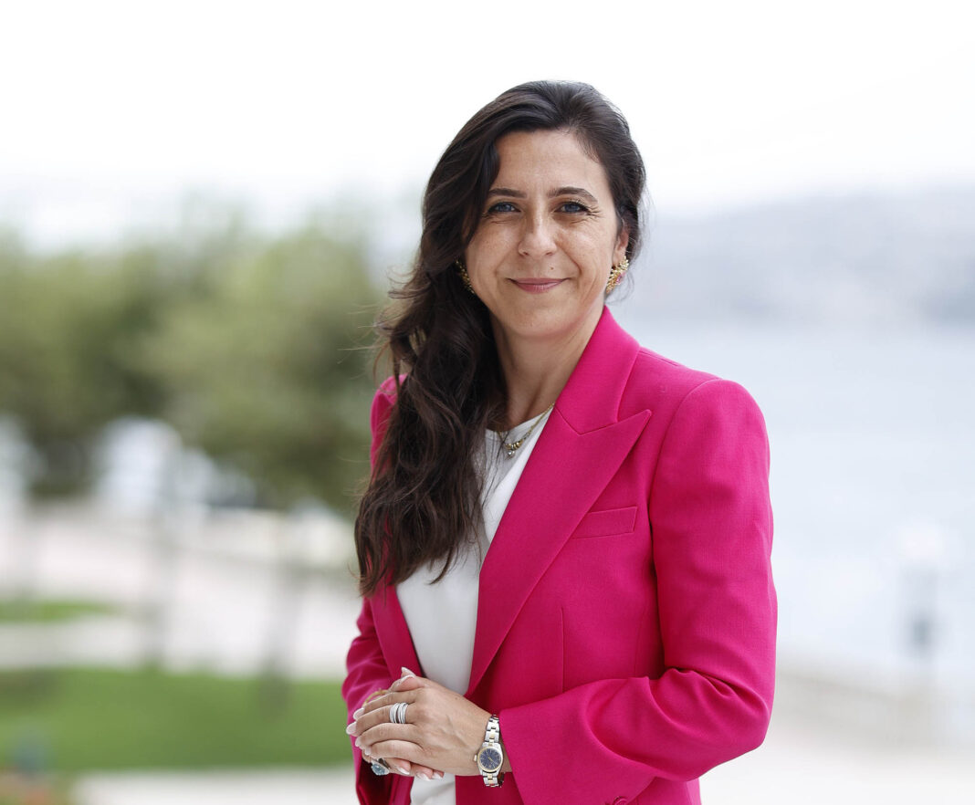 În dialog cu Şebnem Kalemli-Özcan În dialog cu Şebnem Kalemli-Özcan